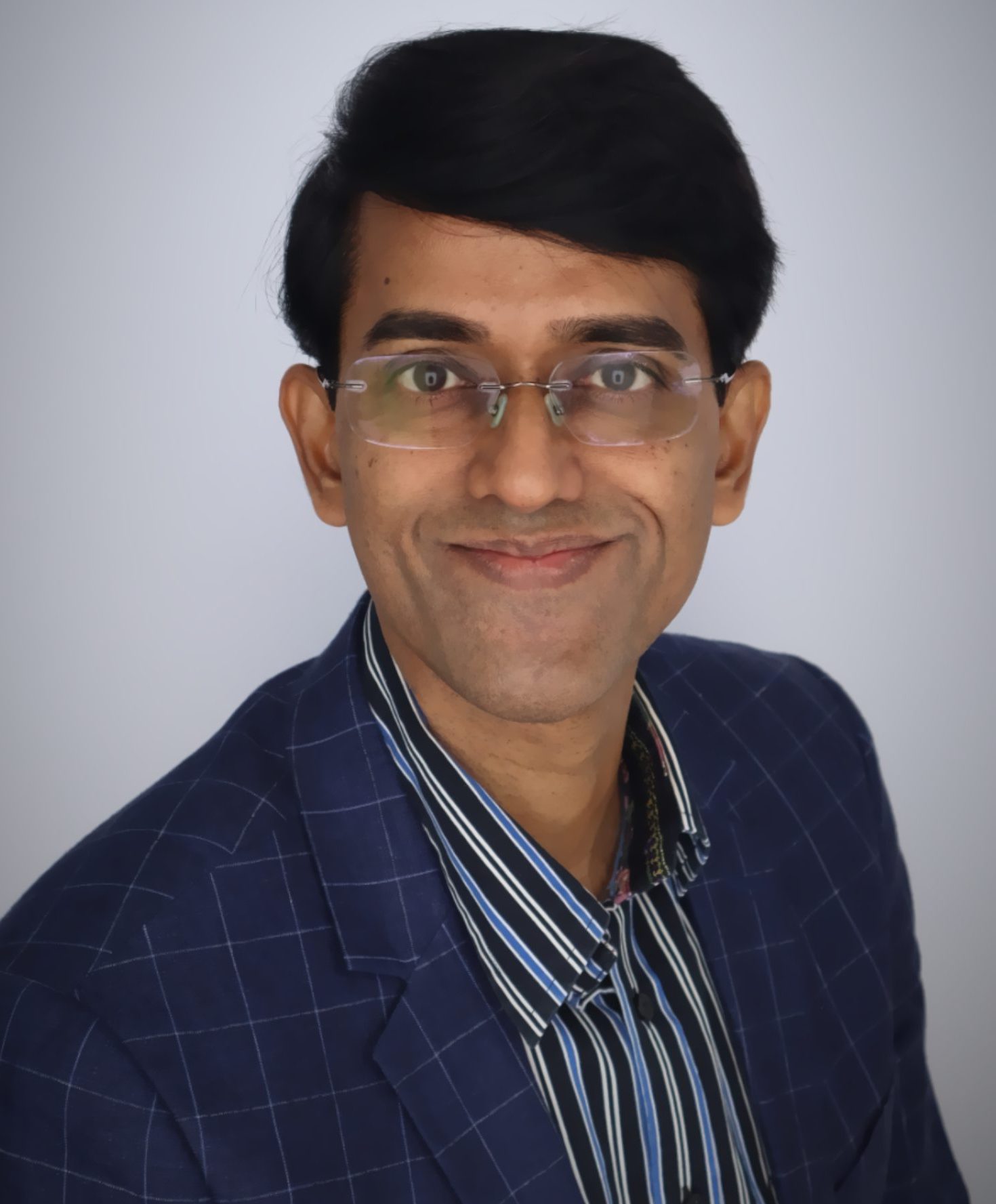 Sunil Thakur headshot